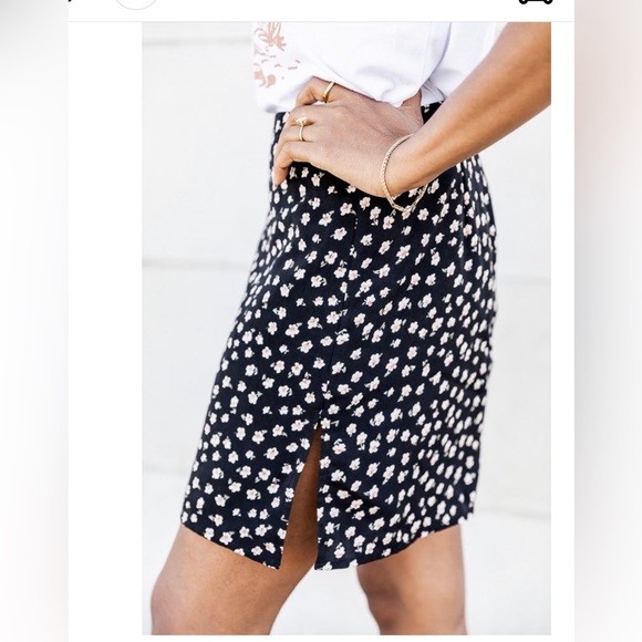 Pink Lily Best Interest at heart skirt - Picture 2 of 10